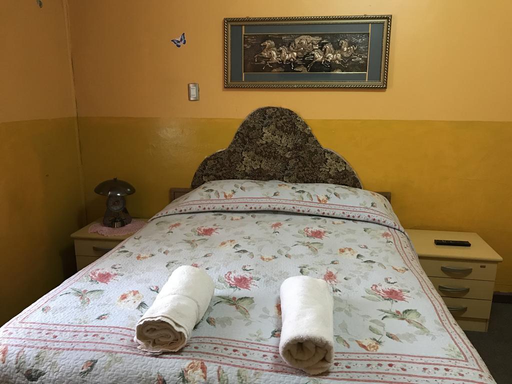 Hostal Torres Del Paine Punta Arenas Esterno foto