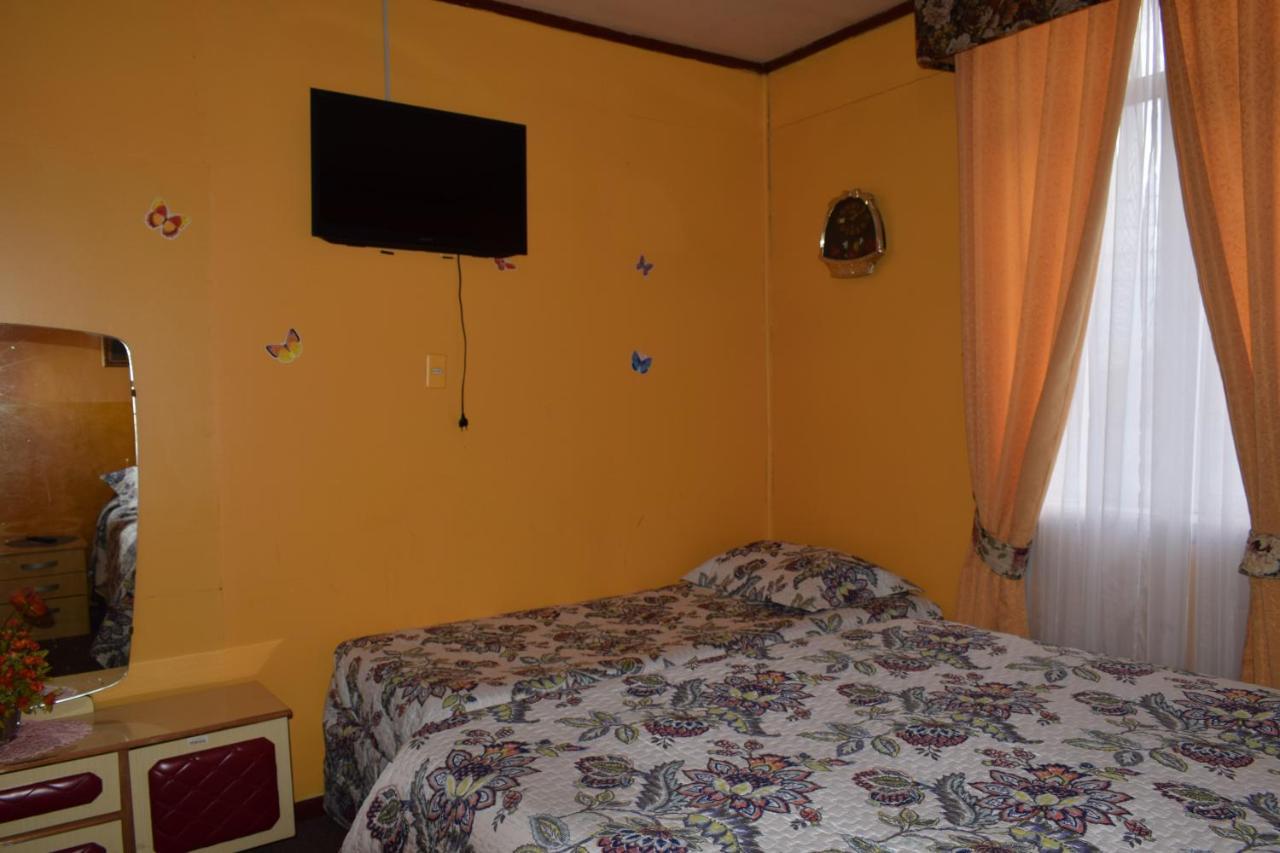 Hostal Torres Del Paine Punta Arenas Esterno foto