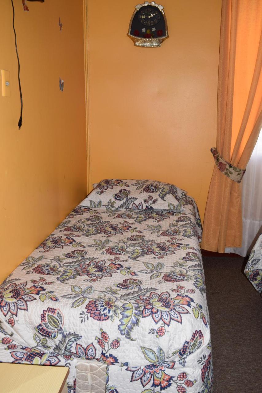Hostal Torres Del Paine Punta Arenas Esterno foto